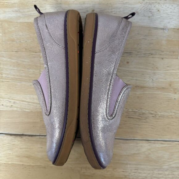 Livie & Luca Ridge ECO Rose Pink Metallic Slip On Sneaker Shoes Nice Size 2 EUC - Picture 5 of 9
